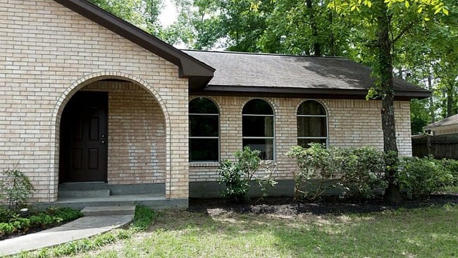 Photo - 240 N Forest Dr