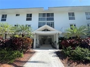 Building Photo - 290 Sunrise Dr Unit 301