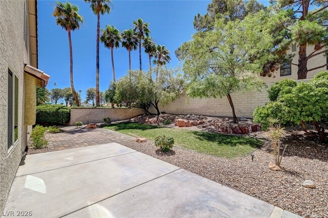 Building Photo - 2733 Brookstone Ct