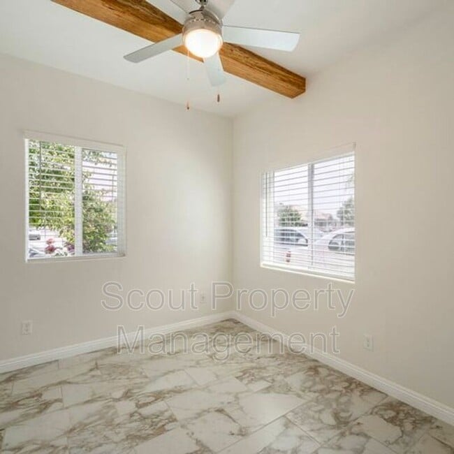 Photo - 4643 Cove St