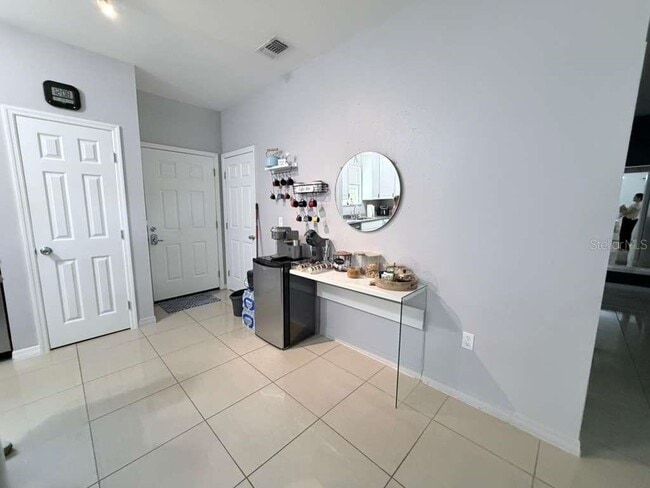1818 Sunny St