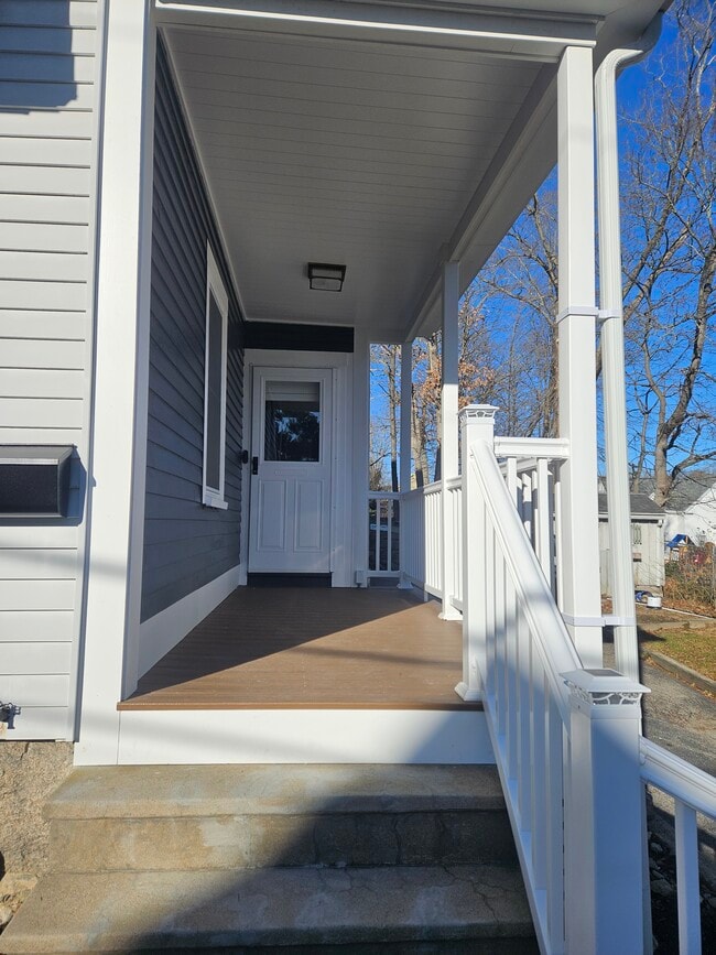 Porch - 7 Howland Ct Unit 1