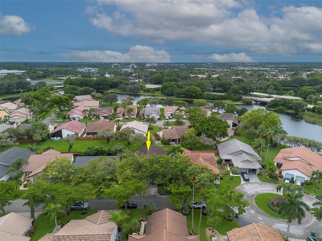 Building Photo - 2330 Dover