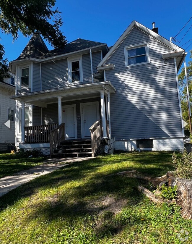 Building Photo - 1812 Pershing Ave Unit #2 Rental