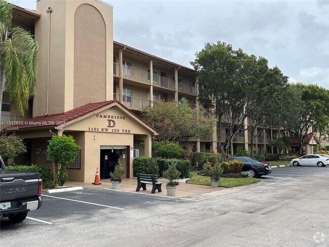 Building Photo - 1151 SW 128th Terrace Unit 411D Rental