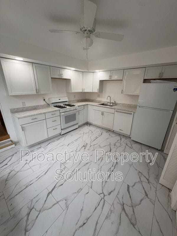 Photo - 718-720 Archbald St Unit 718