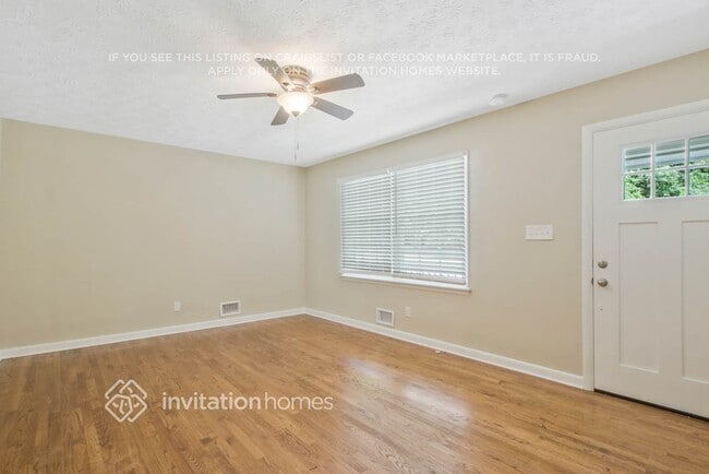Photo - 1665 Elmwood Dr