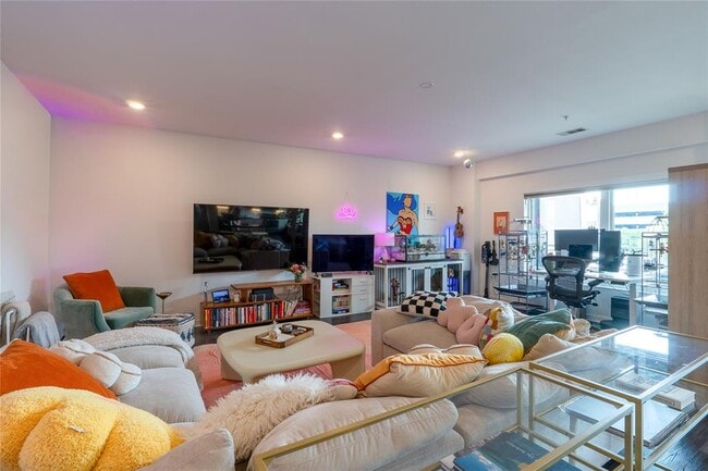 Building Photo - 4361 S Congress Ave Unit 314 Rental
