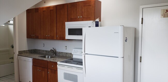 Photo - 2 Chestnut Hill Ave Unit 6