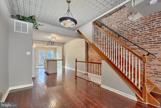 Photo - 1108 Baylis St