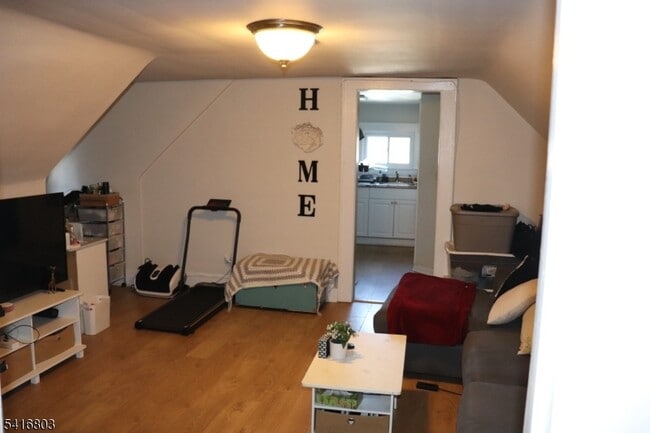 Photo - 327 Valley St Unit 3