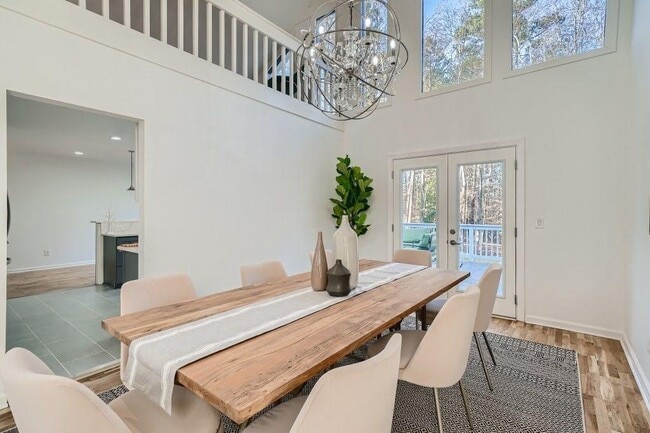 Photo - 4438 Glengary Dr NE