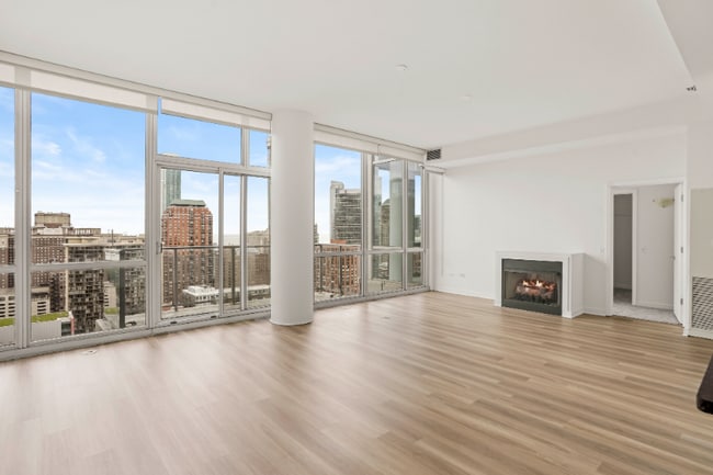 Photo - 102 W Polk St Apartment