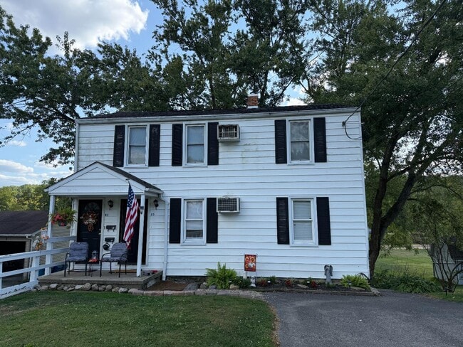Photo - 83 W Wood St