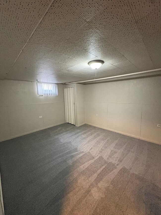 Photo - 4534 Zane Ave N