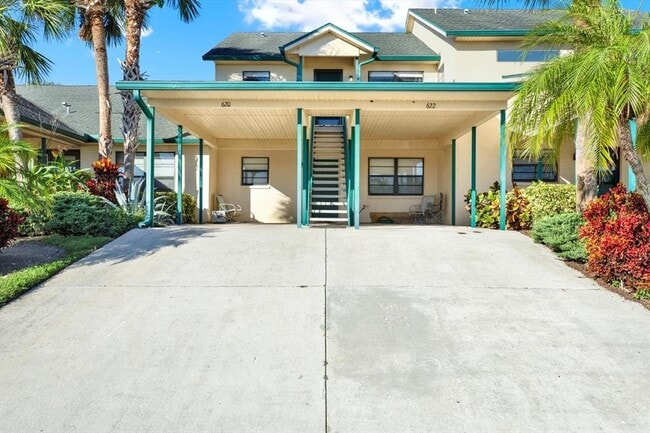 Building Photo - 622 Yardarm Dr Unit 11