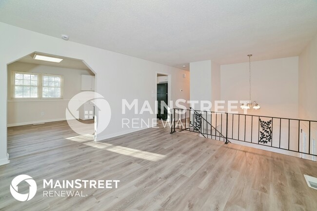 Photo - 7208 Deville Way