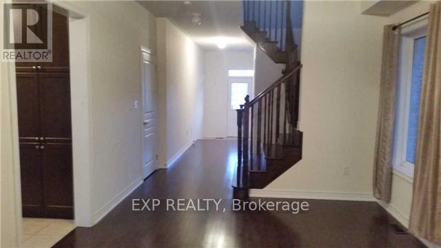 Photo - 92 Meltwater Cres