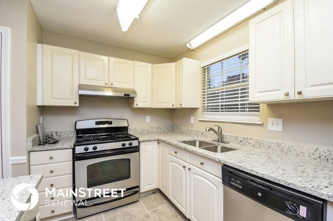 Photo - 1817 Lyle Dr
