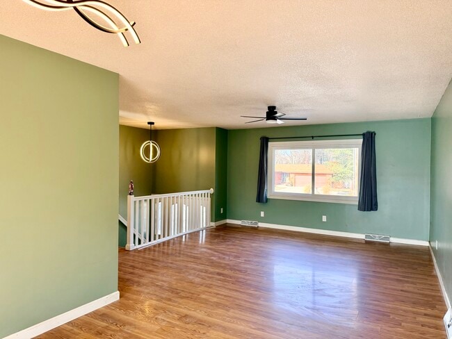 Photo - 1109 W Kirby Ave