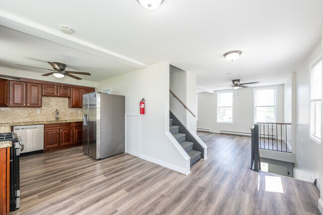 Photo - 116 Lexington Ave Unit #2