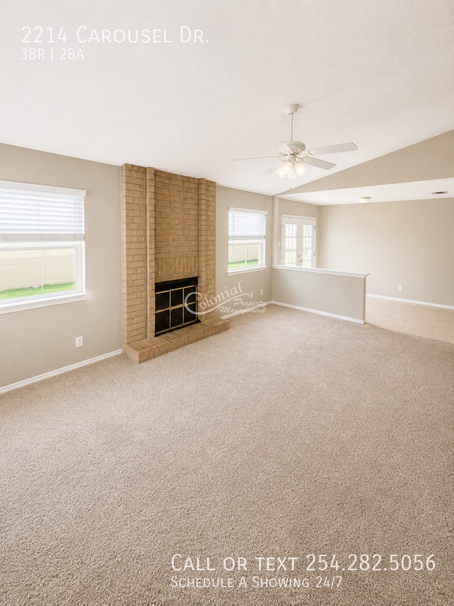 Photo - 2214 Carousel Dr
