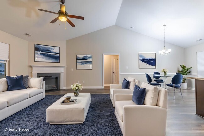 Photo - 270 Breakwater Dr