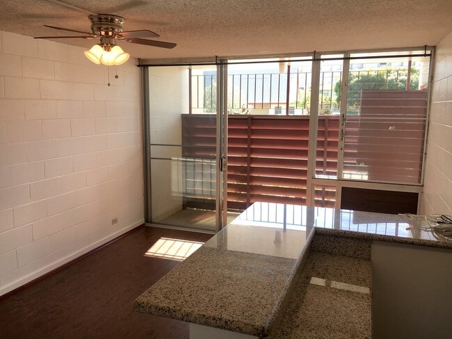 Photo - 816 Birch St Unit 104