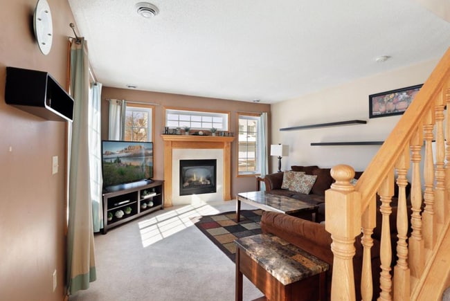 Photo - 8428 Yukon Cir N