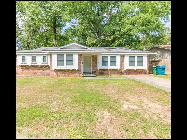 Photo - 76 W Windsor Dr