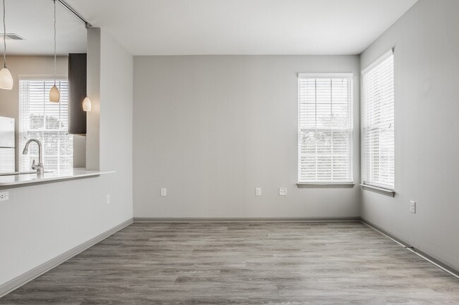 Photo - The Avenue at Polaris Apartments