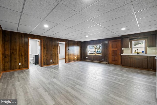 Building Photo - 1480 Seven Valleys Rd Unit 1