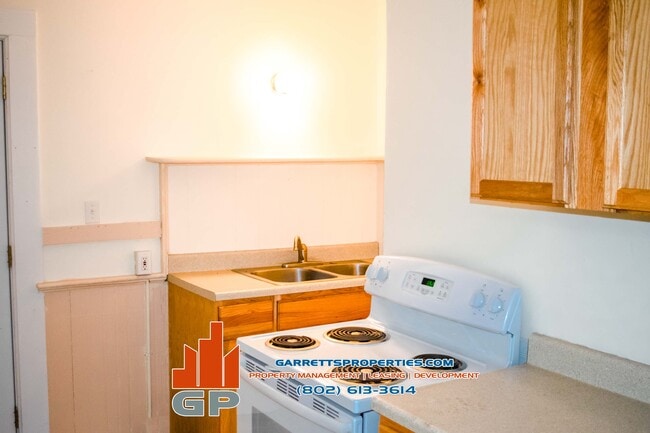 Photo - 64 N Pleasant St Unit 3