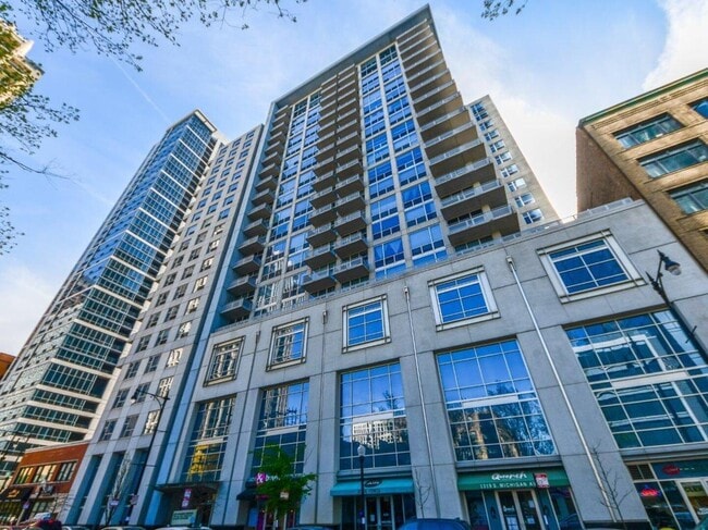 Building Photo - 1305 S Michigan Ave Unit 1702 Rental