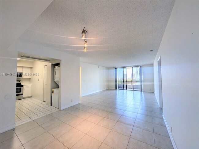 3300 NE 191st St Unit 1208