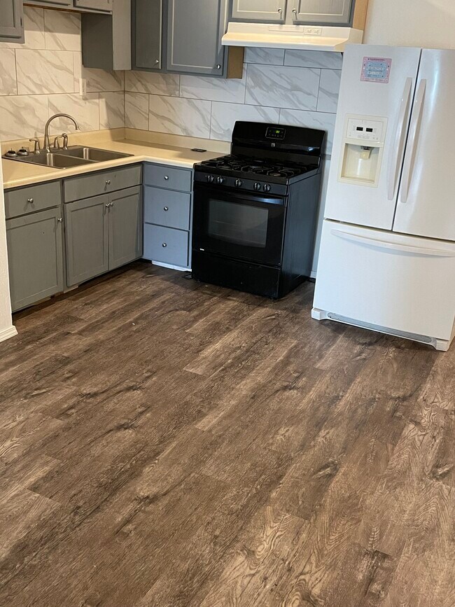 Photo - 1504 3rd Ave