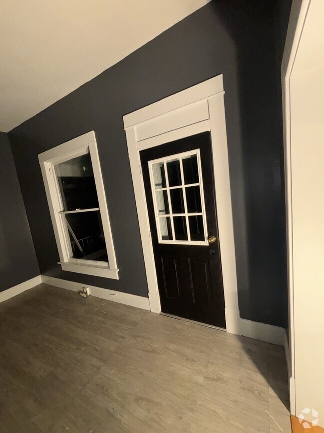 Building Photo - 435 S 18th St Rental