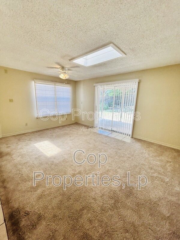 Photo - 14810 Ridge Hill Dr
