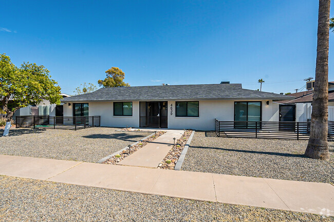 Building Photo - 4639 N 12th Ave Unit 3 Rental