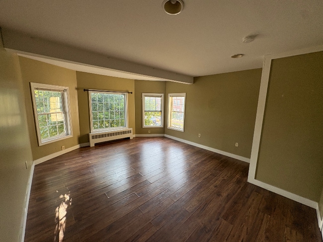 Photo - 57 Winchester St