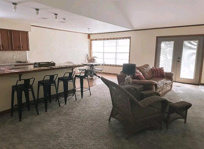 Photo - 310 That Way St