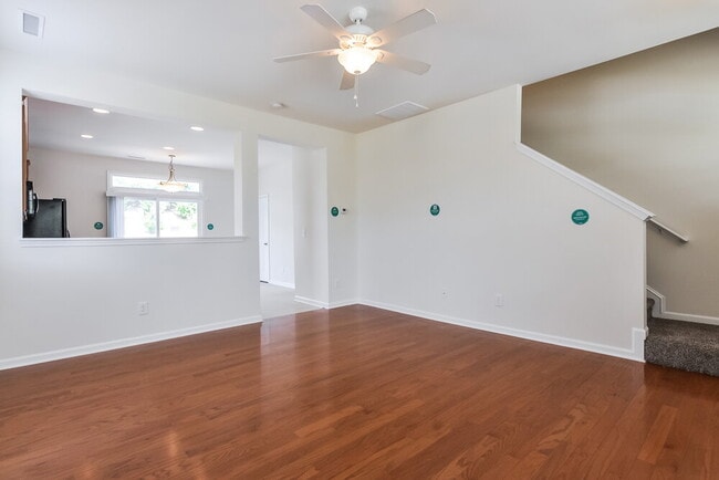 Photo - 618 Averasboro Dr