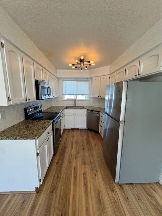 Photo - Stone Creek Condos- 3 Bedroom