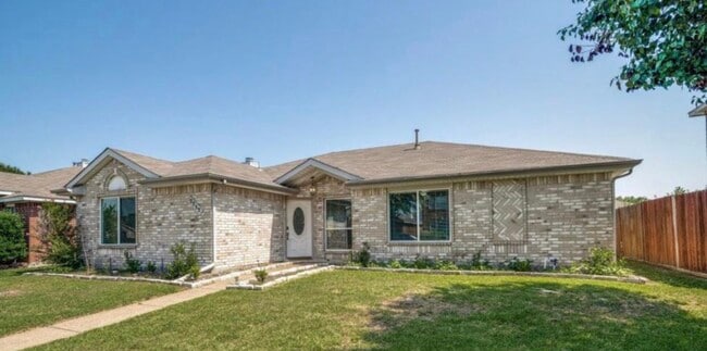Building Photo - 7717 Coral Way Rental