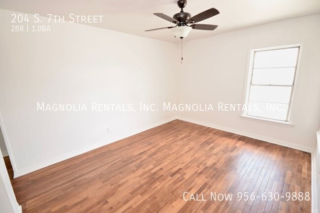 Photo - 204 S 7th St