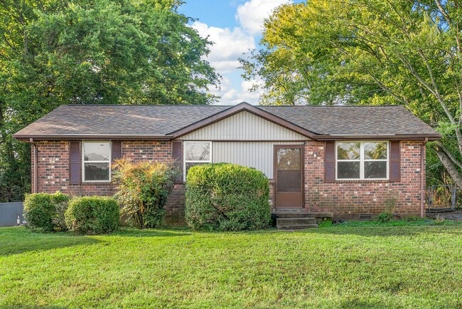 Photo - 3 Bedroom Home For Rent Near Needmore Road!