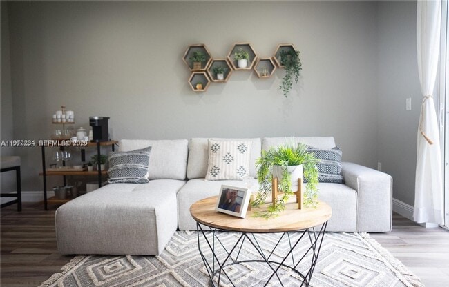 Photo - 7941 Catalina Cir