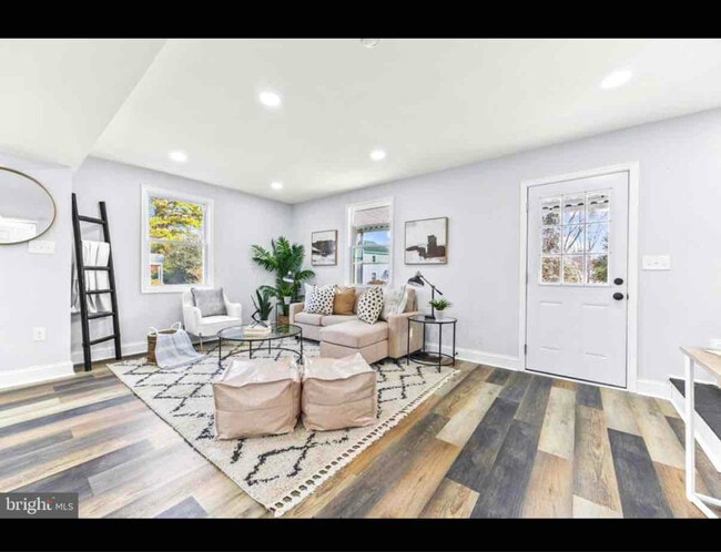 Photo - 156 Osborn Rd