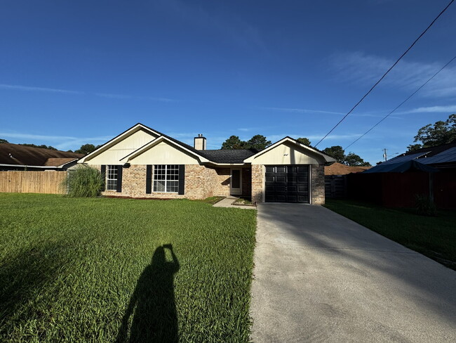 Building Photo - Home for Rent