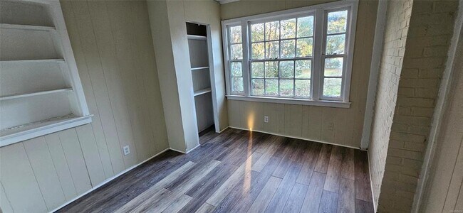 Photo - 3774 Maclamar Rd